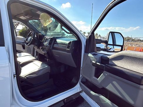 Used 2017 Ford F350 XL w/ Power Equipment Group AWD/4WD image 14