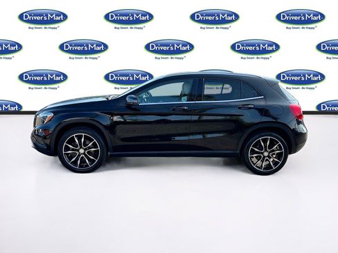 Used 2017 Mercedes-Benz GLA 250 w/ Premium Package image 4