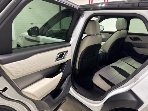 Used 2023 Land Rover Range Rover Velar R-Dynamic S image 24
