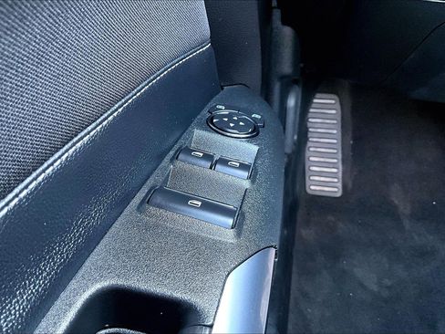 Used 2022 Ford Mustang Convertible w/ Equipment Group 101A image 32