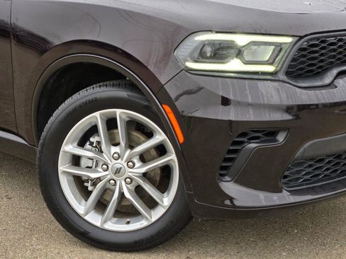 Used 2024 Dodge Durango GT image 2