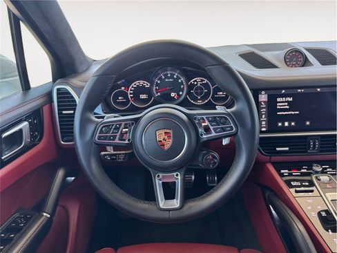 Used 2019 Porsche Cayenne Turbo AWD/4WD image 12