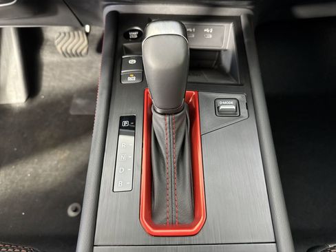 New 2026 Nissan Kicks SR w/ Cold Weather Package image 18