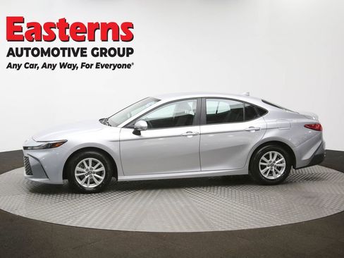 Used 2025 Toyota Camry LE FWD image 59