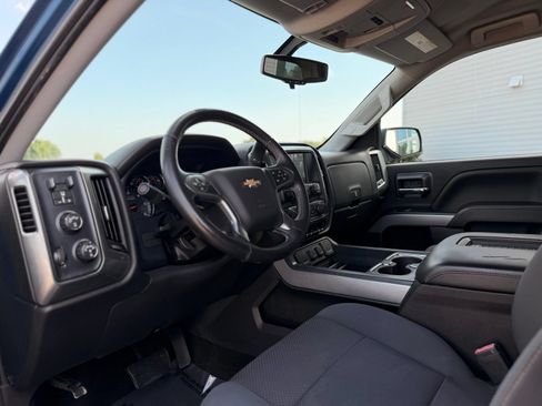 Used 2018 Chevrolet Silverado 1500 LT w/ All Star Edition AWD/4WD image 22