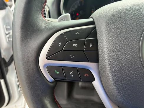 Used 2019 Jeep Grand Cherokee Trailhawk w/ Trailhawk Luxury Group AWD/4WD image 22
