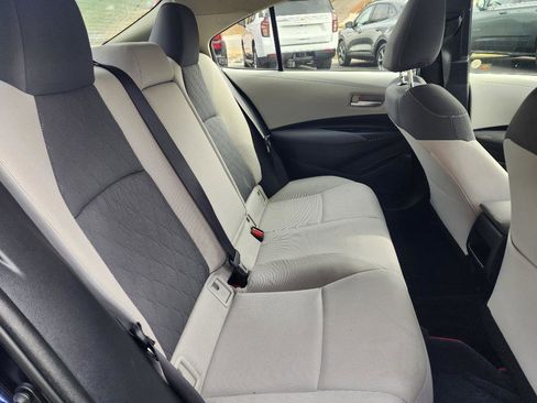 Used 2020 Toyota Corolla LE image 10