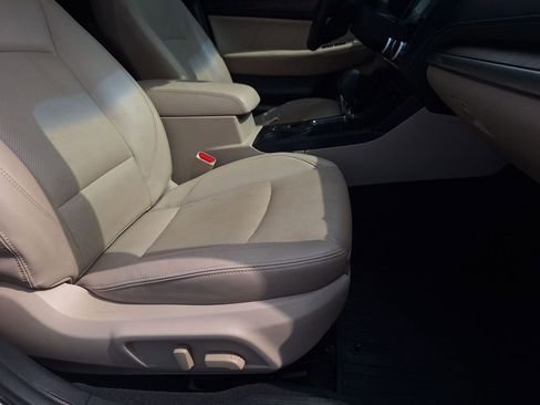 Used 2018 Subaru Outback 3.6R Limited image 22