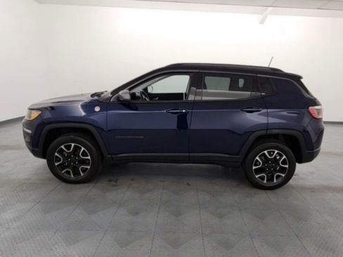 Used 2019 Jeep Compass Trailhawk image 4