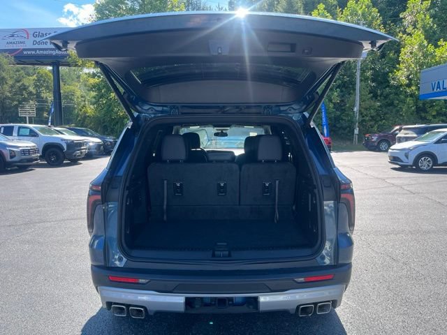 Used 2026 Chevrolet Traverse LT AWD/4WD image 19