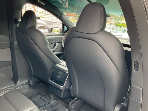 Used 2023 Tesla Model X AWD/4WD image 63