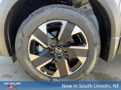 New 2026 Nissan Kicks SV w/ SV Premium Package image 11