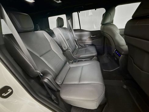 Certified 2025 Lexus GX 550 w/ Cold Area Package AWD/4WD image 28