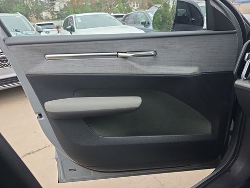 New 2026 Volvo EX30 Cross Country Ultra image 36