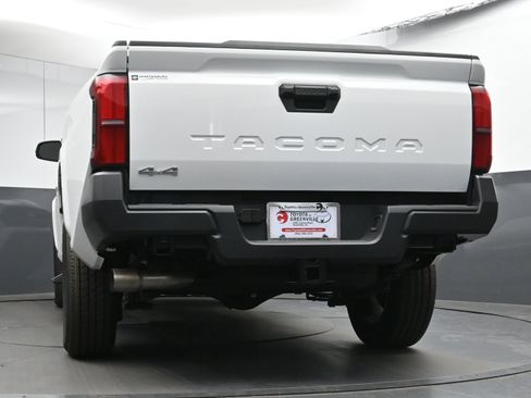 Used 2025 Toyota Tacoma SR image 26