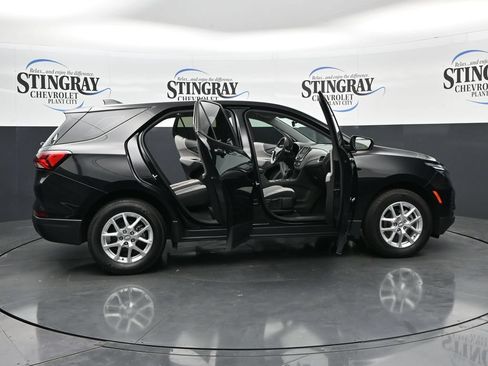Used 2023 Chevrolet Equinox LS FWD image 39