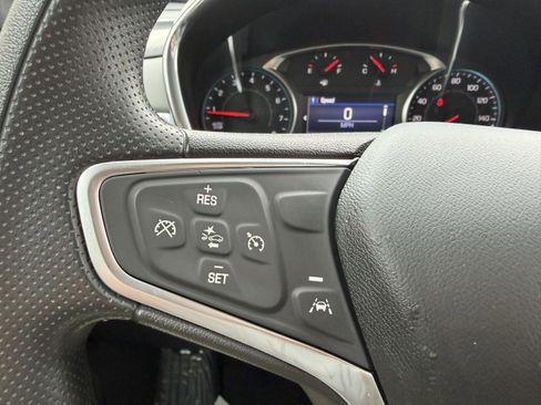 Used 2022 Chevrolet Equinox LT AWD/4WD image 14