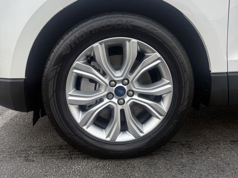 Used 2022 Ford Edge Titanium w/ Equipment Group 301A image 31