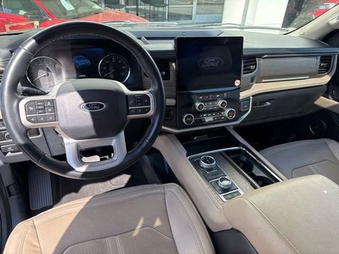 Used 2024 Ford Expedition Limited AWD/4WD image 8