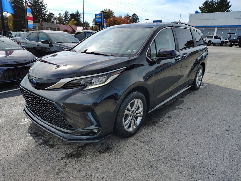 Used 2022 Toyota Sienna XSE w/ XSE Plus Package AWD/4WD 360° Tour