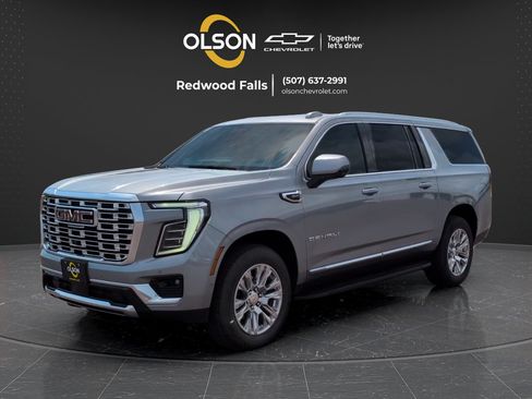 Used 2025 GMC Yukon XL Denali AWD/4WD image 1