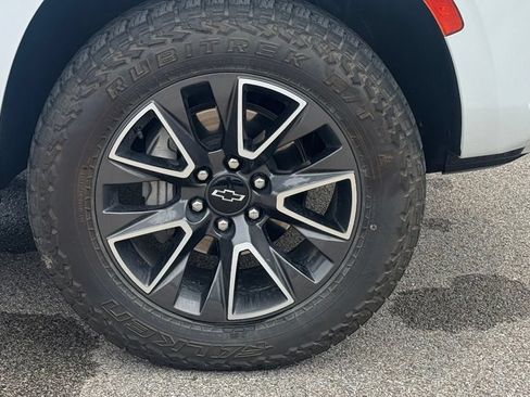 Used 2021 Chevrolet Tahoe Z71 AWD/4WD image 8
