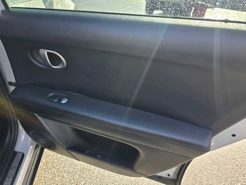 Used 2024 Hyundai Ioniq 5 SEL image 13