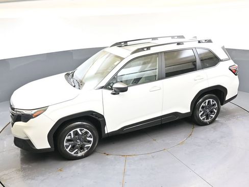 Certified 2025 Subaru Forester Premium AWD/4WD image 38