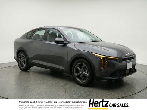 Used 2025 Kia K4 FWD image 1