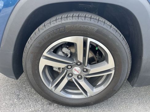 Used 2021 GMC Terrain SLT FWD image 10