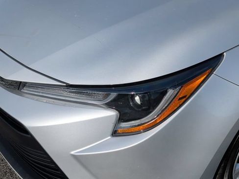 Used 2023 Toyota Corolla LE FWD image 11