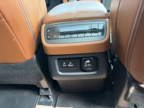 Used 2025 Nissan Pathfinder Platinum w/ Cargo Package AWD/4WD image 39