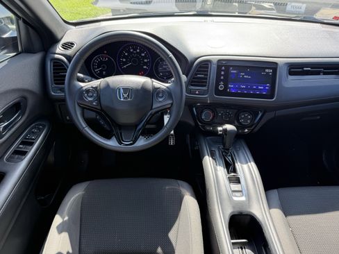 Used 2020 Honda HR-V Sport image 14