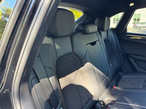 Used 2020 Porsche Macan image 56