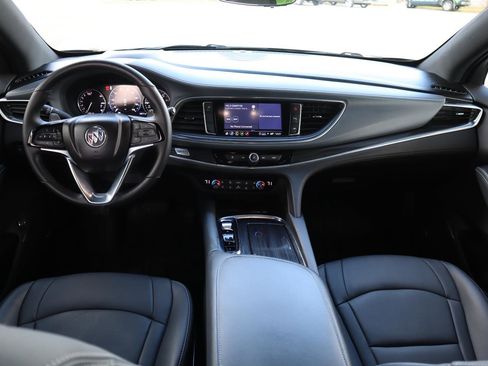 Used 2022 Buick Enclave Premium w/ Experience Buick Package image 19