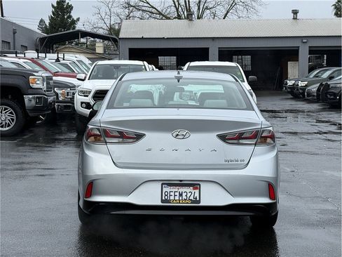 Used 2018 Hyundai Sonata SE image 5