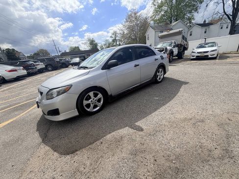Used 2009 Toyota Corolla XRS image 24