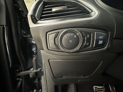 Used 2024 Ford Edge ST-Line AWD/4WD image 25