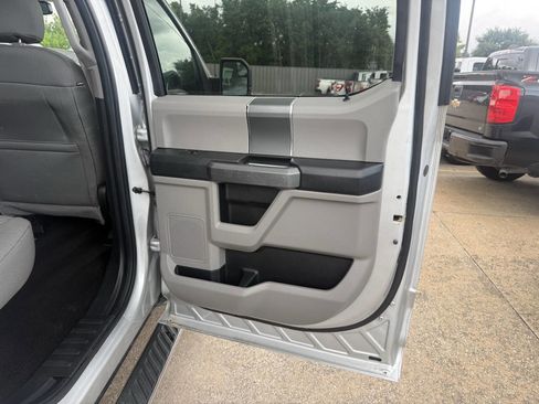 Used 2016 Ford F150 XLT w/ Equipment Group 301A Mid RWD image 16