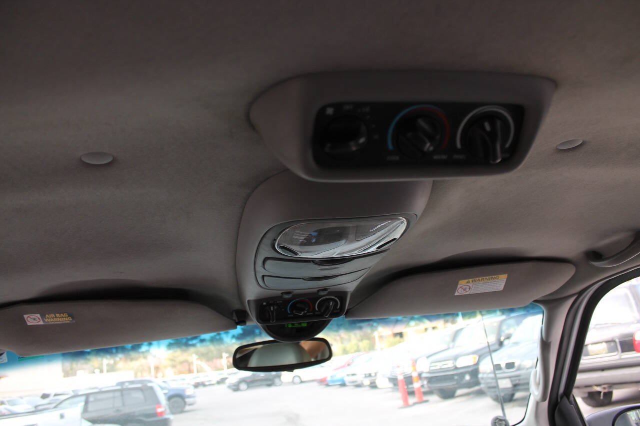 Used 2001 Ford Excursion XLT RWD image 43