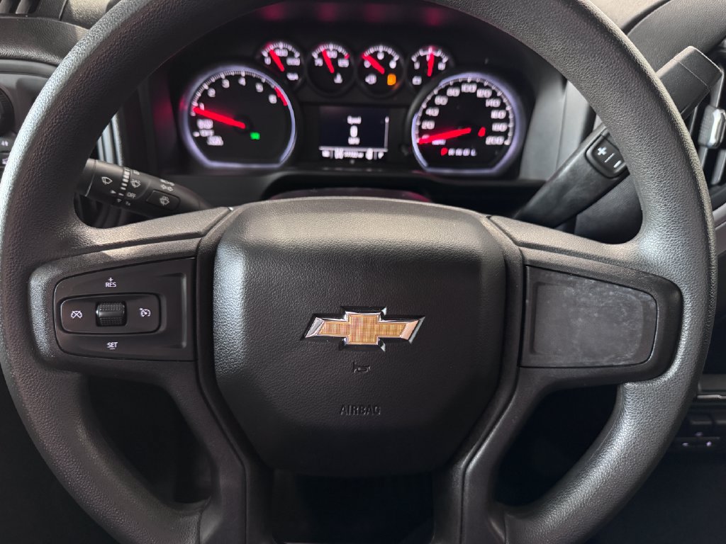Used 2021 Chevrolet Silverado 1500 Custom AWD/4WD image 16