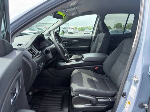 Used 2024 Honda Ridgeline Sport image 10
