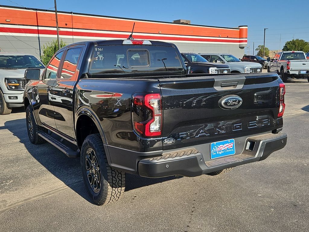 New 2026 Ford Ranger Lariat w/ Black Appearance Package AWD/4WD image 9