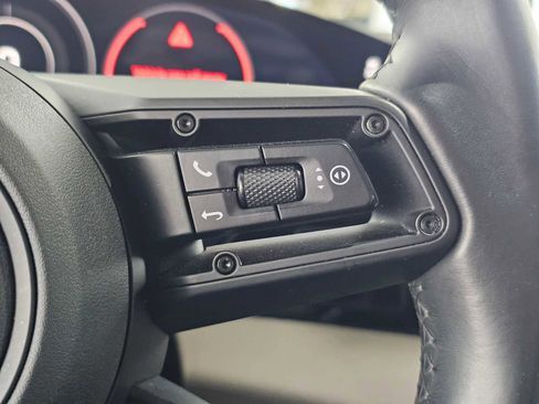 Used 2022 Porsche Taycan 4S image 30