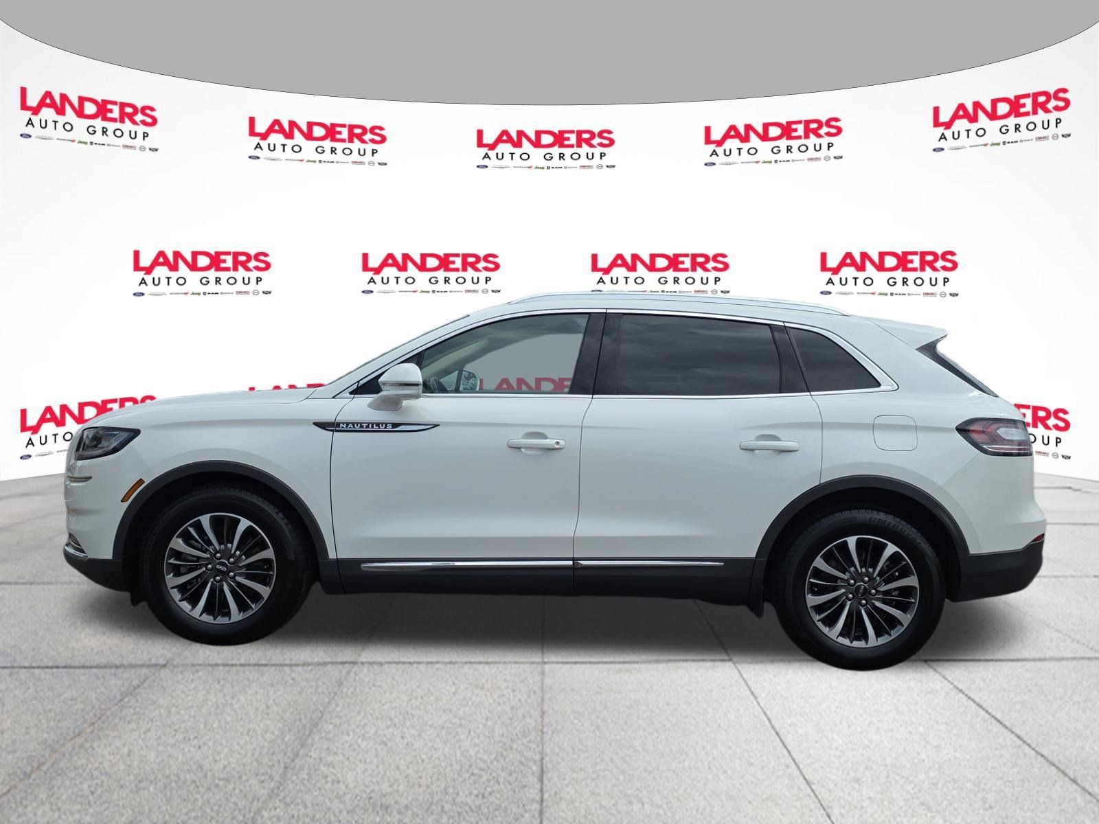 Used 2023 Lincoln Nautilus Reserve AWD/4WD image 6