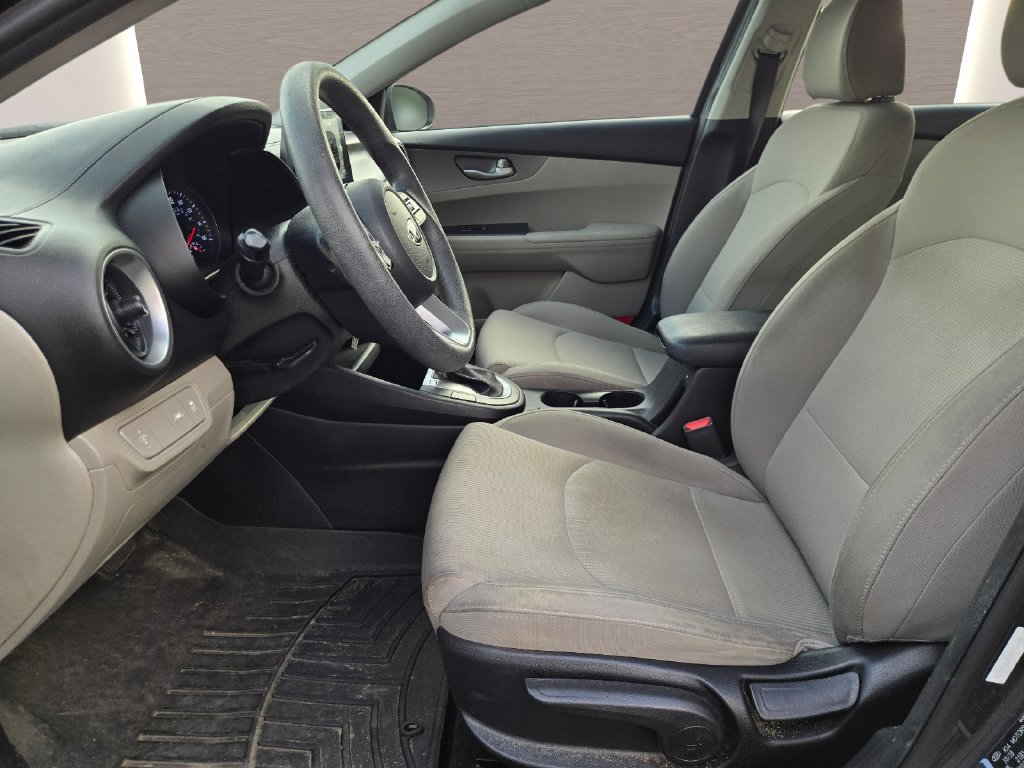 Used 2019 Kia Forte LXS FWD image 20