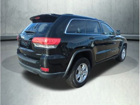 Used 2017 Jeep Grand Cherokee Laredo w/ Quick Order Package 23E image 5