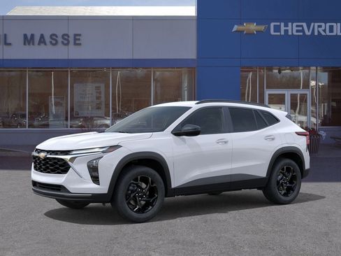 New 2026 Chevrolet Trax LT w/ Driver Confidence Package image 2