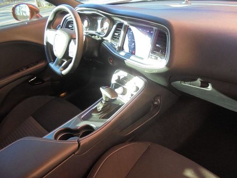 Used 2020 Dodge Challenger SRT Hellcat image 10