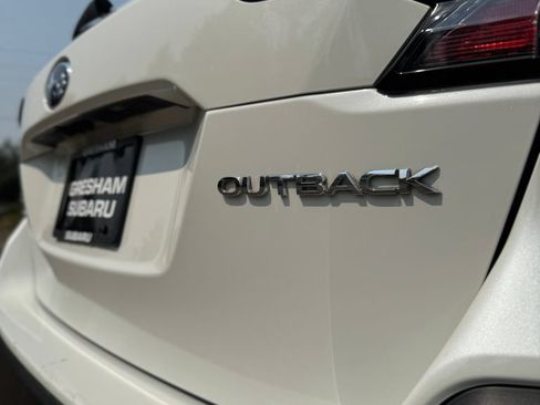 Used 2024 Subaru Outback Premium AWD/4WD image 44